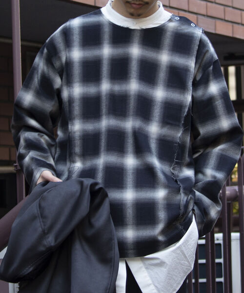 GLOSTER（グロスター）の「【GLOSTER/グロスター】オンブレチェック プルオーバーシャツ カットオフ USED加工（シャツ/ブラウス・メンズ・ブラック系その他・L/M）」の9枚目の写真
