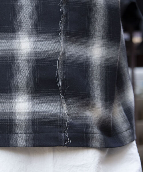 GLOSTER（グロスター）の「【GLOSTER/グロスター】オンブレチェック プルオーバーシャツ カットオフ USED加工（シャツ/ブラウス・メンズ・ブラック系その他・L/M）」の13枚目の写真