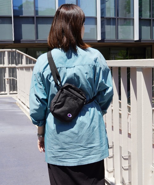 Champion（チャンピオン）の「Champion チャンピオン ドリュー ショルダーバッグ 2L 67901（ショルダーバッグ・メンズ・ネイビー/グレー/ブラック・FREE）」の18枚目の写真