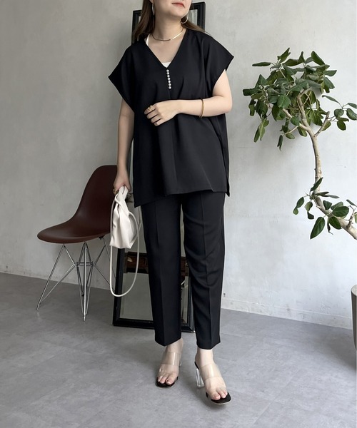 prose verse（プロズヴェール）の「【セットアイテム】パールフレンチプルオーバー×テーパードパンツ（セットアップ・レディース・ブラック/グレイッシュベージュ・ﾌﾘ-）」の7枚目の写真