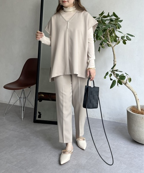 prose verse（プロズヴェール）の「【セットアイテム】パールフレンチプルオーバー×テーパードパンツ（セットアップ・レディース・ブラック/グレイッシュベージュ・ﾌﾘ-）」の5枚目の写真