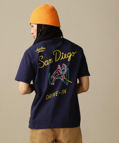 AVIREX(アヴィレックス)の「WEST COAST T-SHIRT PIN UP & COCKTAIL / ウエスト コースト Tシャツ ピンナップ & カクテル / AVIREX / アヴィレックス(Tシャツ/カットソー・メンズ・ネイビー/ゴールド/ホワイト/ブラック・MEDIUM/LARGE/X-LARGE/XX-LARGE)」の19枚目の写真