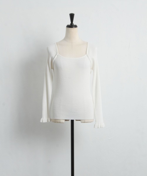 tocco closet（トッコ　クローゼット）の「袖口フリル付きスクエアネックリブニットプルオーバー（ニット/セーター・レディース・ベージュ/ホワイト・M）」の13枚目の写真