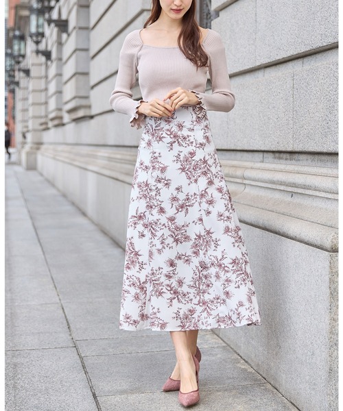 tocco closet（トッコ　クローゼット）の「袖口フリル付きスクエアネックリブニットプルオーバー（ニット/セーター・レディース・ベージュ/ホワイト・M）」の10枚目の写真