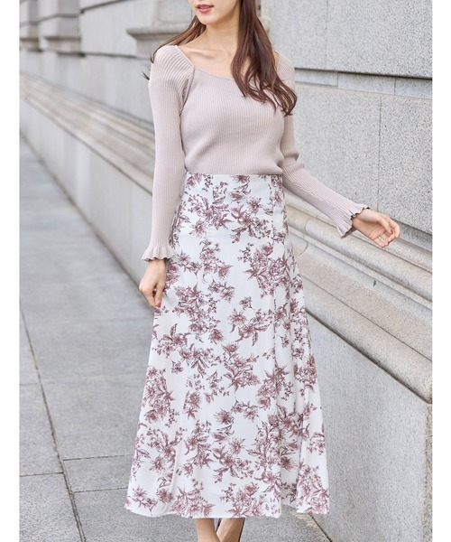 tocco closet（トッコ　クローゼット）の「袖口フリル付きスクエアネックリブニットプルオーバー（ニット/セーター・レディース・ベージュ/ホワイト・M）」の11枚目の写真