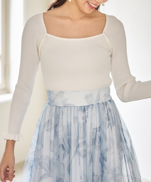 tocco closet（トッコ　クローゼット）の「袖口フリル付きスクエアネックリブニットプルオーバー（ニット/セーター・レディース・ベージュ/ホワイト・M）」の5枚目の写真