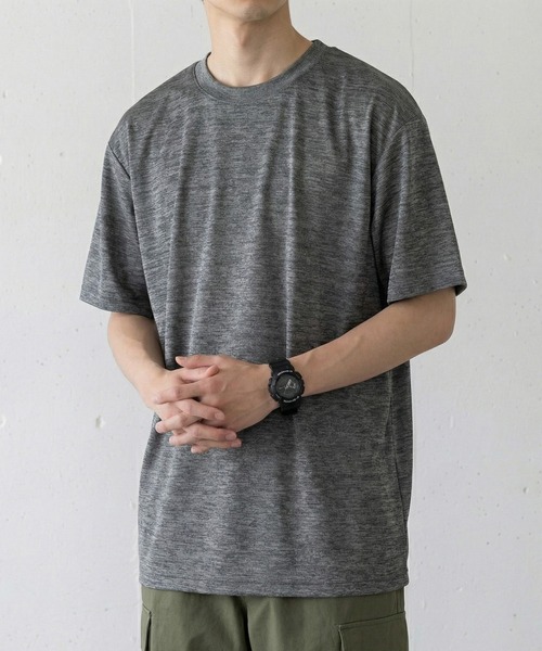 United Athle（ユナイテッドアスレ）の「【United Athle】吸水速乾！UVカット！ 4.1オンス ドライアスレチック Tシャツ ランニング ジム ヨガ フィットネス 5900（Tシャツ/カットソー・レディース・オリーブ/イエロー/レッド/ホワイト/ロイヤルブルー/グリーン/ネイビー/ブラック/ピンク/バーガンディー/ブラウン/ライム/インディゴブルー/ラベンダー/グリーン系その他2/ライトブルー/ダークパープル/グレイッシュブルー/グレー/ライトブラック/ブルー/チャコールグレー/ミント/オレンジ/ピンク系1/ブルー系その他/ライトオレンジ系/イエロー系その他2/フューシャピンク/ターコイズブルー/パープル系その他2/オレンジ系その他2/アクア/ピンク系その他/レモンイエロー・XL/M/L/S）」の4枚目の写真