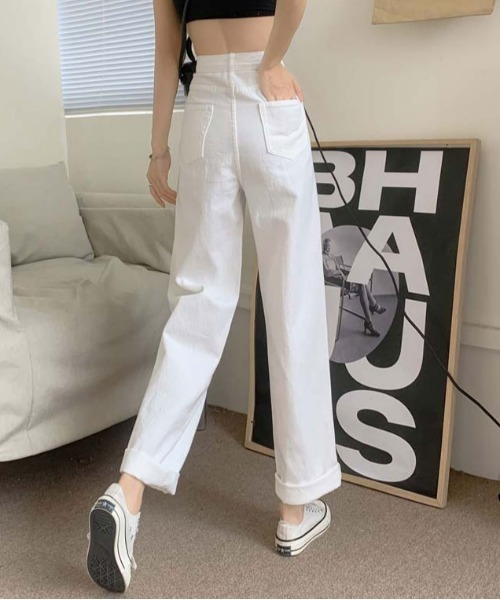 urge:(アージコロン )の「【URGE:】ハイウエスト ワイド ストレート デニムパンツ(デニムパンツ・レディース・ブラック/ブルー/ピンク/ホワイト・SMALL/LARGE/MEDIUM/X-LARGE)」の7枚目の写真