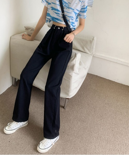 urge:(アージコロン )の「【URGE:】ハイウエスト ワイド ストレート デニムパンツ(デニムパンツ・レディース・ブラック/ブルー/ピンク/ホワイト・SMALL/LARGE/MEDIUM/X-LARGE)」の8枚目の写真