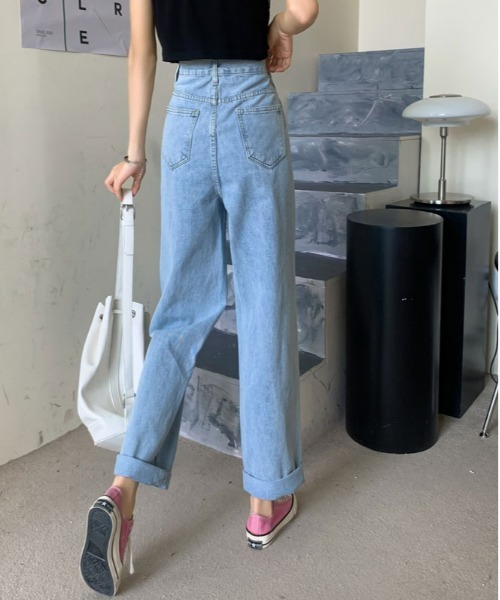 urge:(アージコロン )の「【URGE:】ハイウエスト ワイド ストレート デニムパンツ(デニムパンツ・レディース・ブラック/ブルー/ピンク/ホワイト・SMALL/LARGE/MEDIUM/X-LARGE)」の11枚目の写真