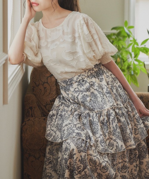 idem（イデム）の「toile de Jouy frill skirt/ティアードボリュームスカート【Sサイズ展開あり】（スカート・レディース・アイボリー/グレー・FREE/SMALL）」の5枚目の写真