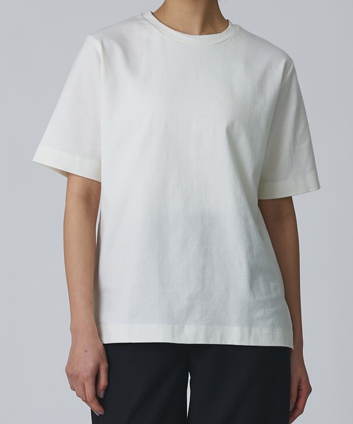 Abor（アボア）の「【Abor】ヘムスリットハーフスリーブTシャツ（Tシャツ/カットソー・レディース・ブラック/アイボリー/カーキ・FREE）」の20枚目の写真