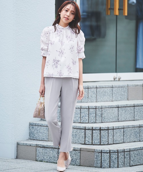 LAISSE PASSE（レッセパッセ）の「ハイストレッチテーパードパンツ（スラックス・レディース・ネイビー/サックスブルー/グレイッシュベージュ・MEDIUM/SMALL）」の18枚目の写真