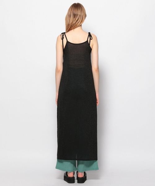 FOREVER 21（フォーエバー トゥエンティーワン）の「シアーニットキャミワンピース（ワンピース・レディース・ライトグリーン/ブラック/オフホワイト・FREE）」の16枚目の写真