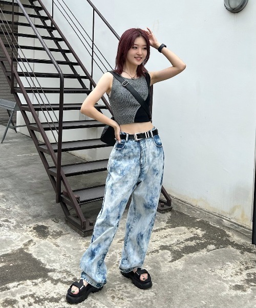 PAGEBOY（ページボーイ）の「バイカラーショルダースリットタンク（タンクトップ・レディース・ブラック/ブルー/グレイッシュベージュ・FREE）」の8枚目の写真