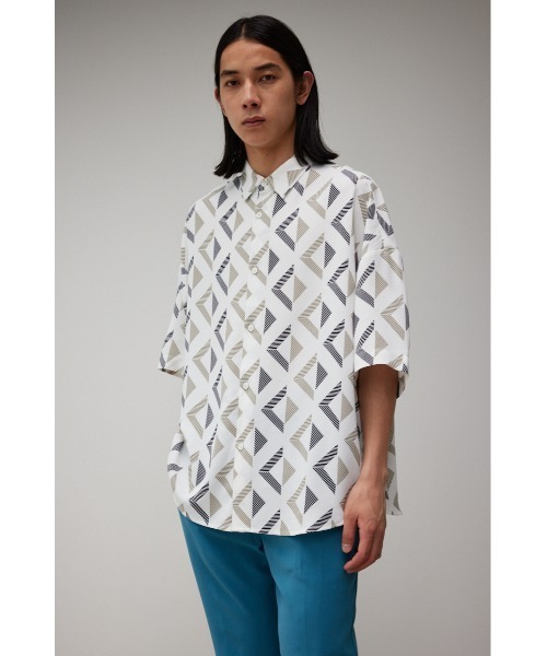 AZUL by moussy(アズールバイマウジー)の「梨地総柄ビッグシルエットシャツ(シャツ/ブラウス・メンズ・ブルー系その他/グレー系その他/ホワイト系その他/ホワイト系その他2/ブラック系その他・FREE)」の20枚目の写真