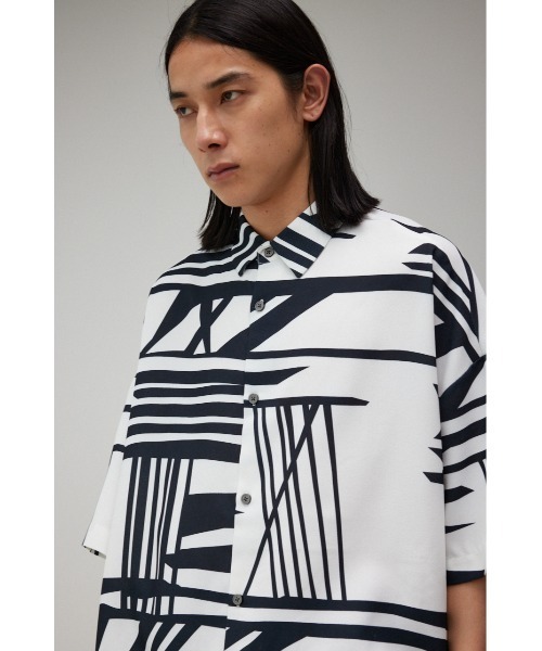 AZUL by moussy(アズールバイマウジー)の「梨地総柄ビッグシルエットシャツ(シャツ/ブラウス・メンズ・ブルー系その他/グレー系その他/ホワイト系その他/ホワイト系その他2/ブラック系その他・FREE)」の8枚目の写真