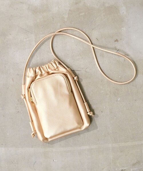 green label relaxing（グリーンレーベルリラクシング）の「ソフト モバイル × ウォレット ポシェット（ショルダーバッグ・レディース・ゴールド/ライトピンク/レッド/クリーム/ブラック/ベージュ/シルバー/ブラウン/その他1/その他2・FREE）」の8枚目の写真