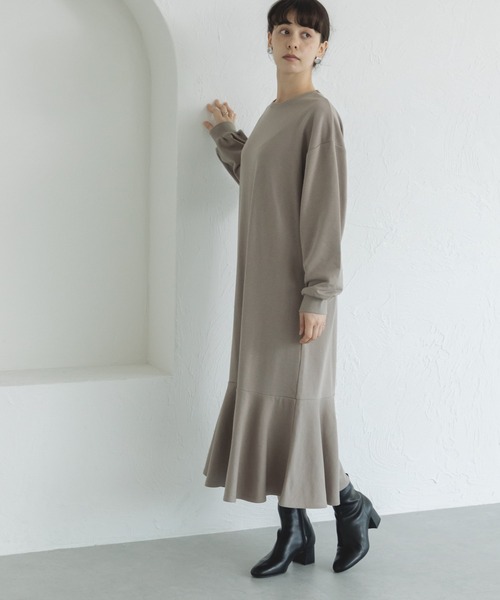 pairmanon（ペアマノン）の「【ママサイズ】マーメードワンピース（ワンピース・レディース・ブラック/モカ/グレイッシュベージュ・FREE）」の3枚目の写真