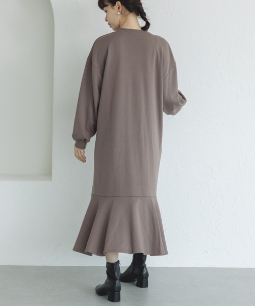 pairmanon（ペアマノン）の「【ママサイズ】マーメードワンピース（ワンピース・レディース・ブラック/モカ/グレイッシュベージュ・FREE）」の6枚目の写真