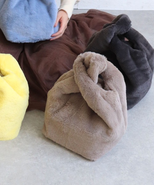 T・S・L(ティーエスエル)の「エコファーショッパーバッグ(トートバッグ・レディース・サックスブルー/レオパード/チャコールグレー/グレイッシュベージュ/レモンイエロー/コーラルピンク・FREE)」の3枚目の写真