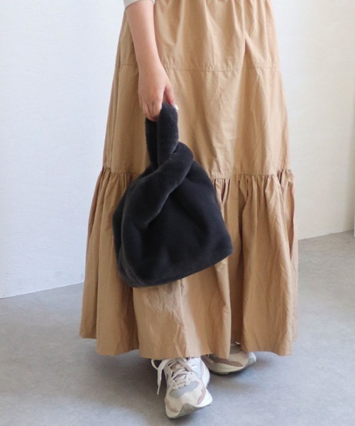 T・S・L(ティーエスエル)の「エコファーショッパーバッグ(トートバッグ・レディース・サックスブルー/レオパード/チャコールグレー/グレイッシュベージュ/レモンイエロー/コーラルピンク・FREE)」の22枚目の写真