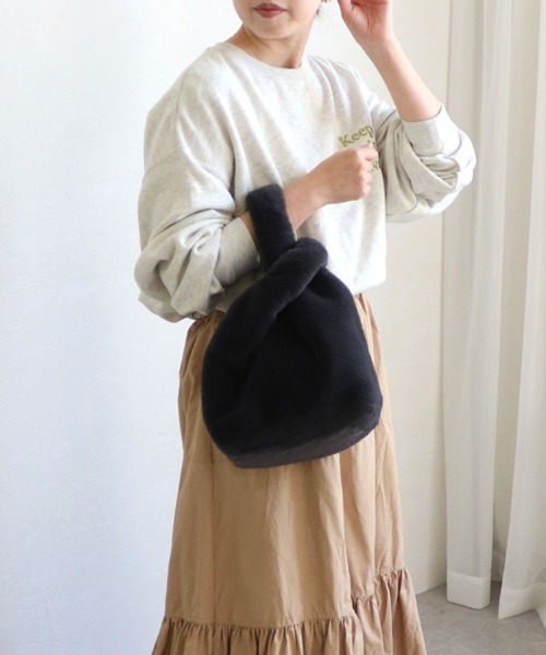 T・S・L(ティーエスエル)の「エコファーショッパーバッグ(トートバッグ・レディース・サックスブルー/レオパード/チャコールグレー/グレイッシュベージュ/レモンイエロー/コーラルピンク・FREE)」の21枚目の写真