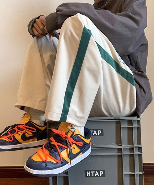 BASQUE magenta（バスクマゼンタ）の「ベロアサイドラインロゴデザインワイドトラックパンツ（その他パンツ・メンズ・アイボリー/ブラック/ブルー・M/L）」の7枚目の写真