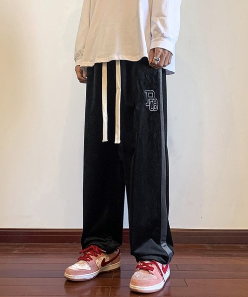 BASQUE magenta（バスクマゼンタ）の「ベロアサイドラインロゴデザインワイドトラックパンツ（その他パンツ・メンズ・アイボリー/ブラック/ブルー・M/L）」の12枚目の写真