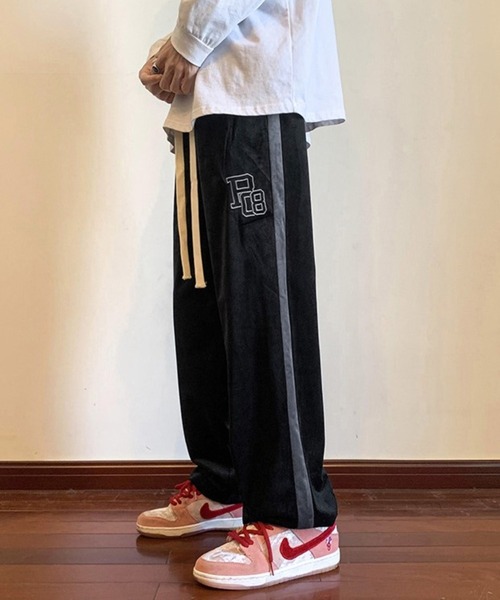 BASQUE magenta（バスクマゼンタ）の「ベロアサイドラインロゴデザインワイドトラックパンツ（その他パンツ・メンズ・アイボリー/ブラック/ブルー・M/L）」の16枚目の写真
