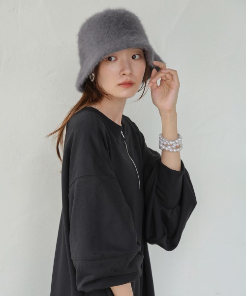 Bab（バブ）の「チェーン付きアンゴラライクバケットハット（ハット・レディース・グレー/オフホワイト・ONESIZE）」の14枚目の写真