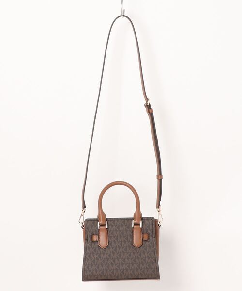 MICHAEL KORS(マイケルコース)の「HAMILTON サッチェル クロスボディ エクストラスモール - MKシグネチャー(ショルダーバッグ・レディース・ブラウン・FREE)」の8枚目の写真