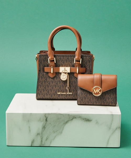 MICHAEL KORS(マイケルコース)の「HAMILTON サッチェル クロスボディ エクストラスモール - MKシグネチャー(ショルダーバッグ・レディース・ブラウン・FREE)」の5枚目の写真