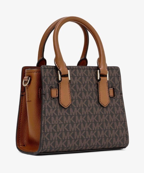 MICHAEL KORS(マイケルコース)の「HAMILTON サッチェル クロスボディ エクストラスモール - MKシグネチャー(ショルダーバッグ・レディース・ブラウン・FREE)」の4枚目の写真