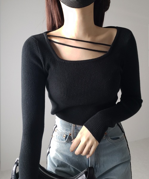 me+em select(ミームセレクト)の「【 3color 】2ストラップスクエアネックリブニット(ニット/セーター・レディース・アイボリー/ブラック/グリーン・FREE)」の1枚目の写真