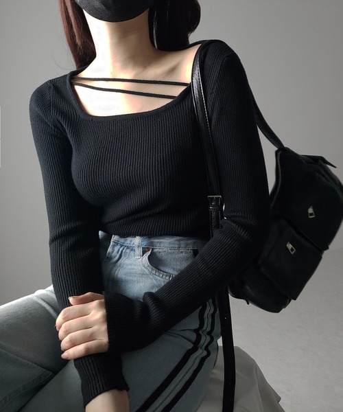 me+em select(ミームセレクト)の「【 3color 】2ストラップスクエアネックリブニット(ニット/セーター・レディース・アイボリー/ブラック/グリーン・FREE)」の4枚目の写真