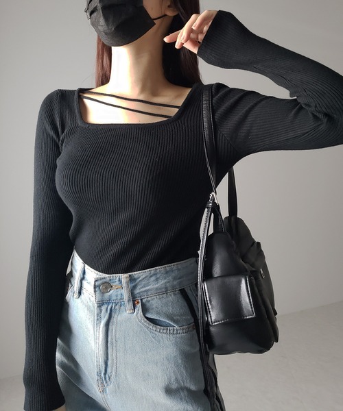 me+em select(ミームセレクト)の「【 3color 】2ストラップスクエアネックリブニット(ニット/セーター・レディース・アイボリー/ブラック/グリーン・FREE)」の9枚目の写真