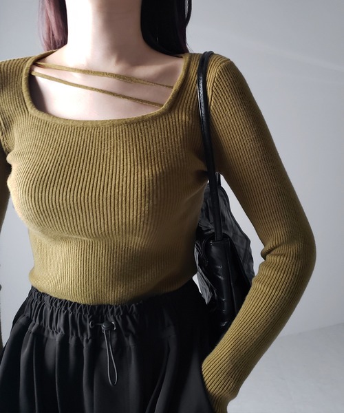 me+em select(ミームセレクト)の「【 3color 】2ストラップスクエアネックリブニット(ニット/セーター・レディース・アイボリー/ブラック/グリーン・FREE)」の21枚目の写真