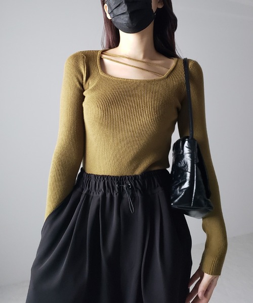 me+em select(ミームセレクト)の「【 3color 】2ストラップスクエアネックリブニット(ニット/セーター・レディース・アイボリー/ブラック/グリーン・FREE)」の22枚目の写真