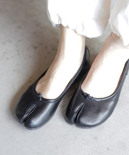 SESTO(セスト)の「タビバレエパンプス(パンプス・レディース・シルバー/ブラック/グレー/アイボリー・25.0cm/23.0cm/24.5cm/24.0cm/22.5cm/23.5cm)」の7枚目の写真