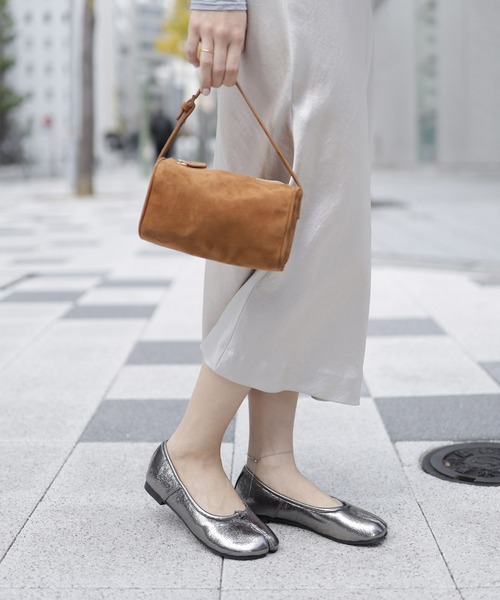 SESTO(セスト)の「タビバレエパンプス(パンプス・レディース・シルバー/ブラック/グレー/アイボリー・25.0cm/23.0cm/24.5cm/24.0cm/22.5cm/23.5cm)」の14枚目の写真