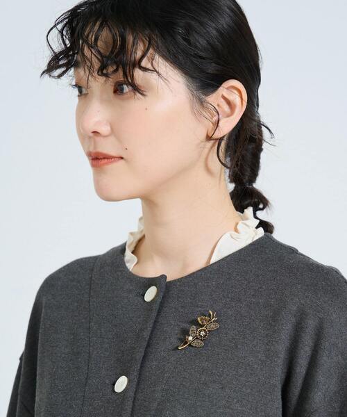 ADIEU TRISTESSE（アデュートリステス）の「ビーズフラワーブローチ