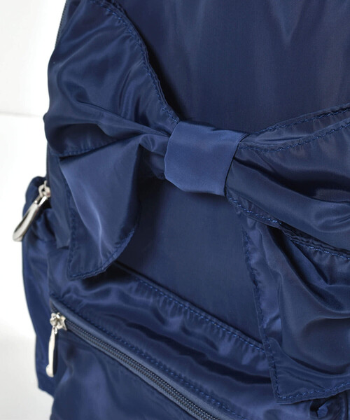 BeBe（ベベ）の「ビッグリボンリュック（バックパック/リュック・キッズ・ピンク/ネイビー・M/S）」の5枚目の写真