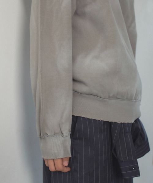 CAMPHOR WOOD(カンファーウッド)の「damage fade processing cw logo sweat / ダメージフェード加工スウェット(スウェット・メンズ・グレー/レッド・SMALL/LARGE/MEDIUM)」の11枚目の写真