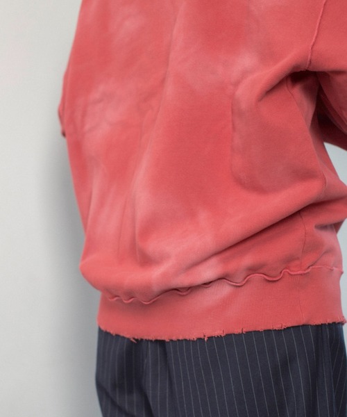 CAMPHOR WOOD(カンファーウッド)の「damage fade processing cw logo sweat / ダメージフェード加工スウェット(スウェット・メンズ・グレー/レッド・SMALL/LARGE/MEDIUM)」の21枚目の写真