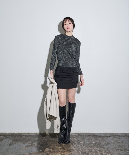 MOCOA'S（モコアズ）の「スパークルラメニットトップス（Tシャツ/カットソー・レディース・ブラック/グレー・FREE）」の6枚目の写真