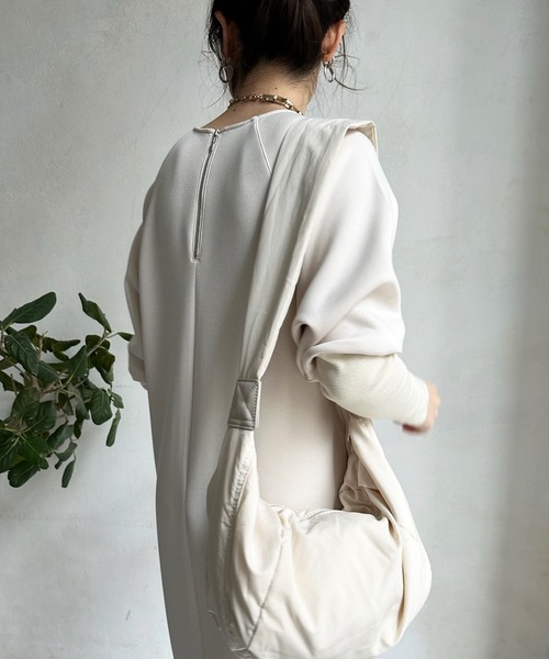 DouDou（ドゥドゥ）の「袖リブダンボールワンピース（ワンピース・レディース・グレー/アイボリー/ブラック・FREE）」の9枚目の写真