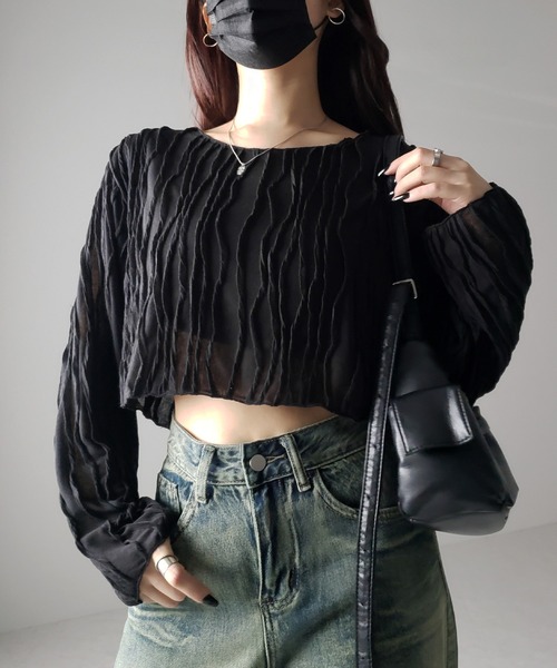 me+em select(ミームセレクト)の「【 2color 】クリンクルショートシアーカットソートップス(Tシャツ/カットソー・レディース・アイボリー/ブラック・FREE)」の2枚目の写真