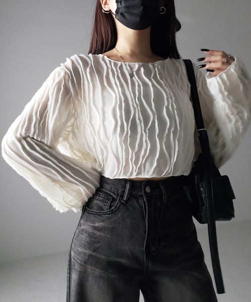 me+em select(ミームセレクト)の「【 2color 】クリンクルショートシアーカットソートップス(Tシャツ/カットソー・レディース・アイボリー/ブラック・FREE)」の8枚目の写真