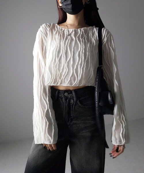 me+em select(ミームセレクト)の「【 2color 】クリンクルショートシアーカットソートップス(Tシャツ/カットソー・レディース・アイボリー/ブラック・FREE)」の10枚目の写真